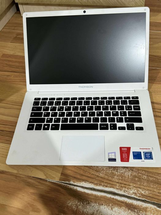 Vând laptop urgent