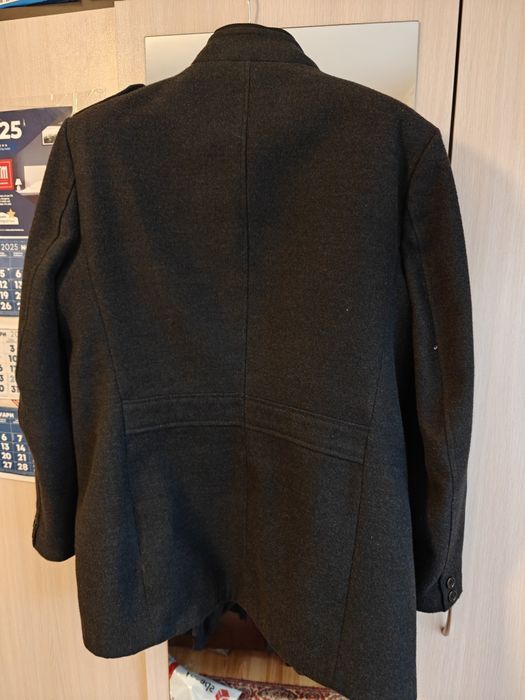 Продавам палто,леко под кръста