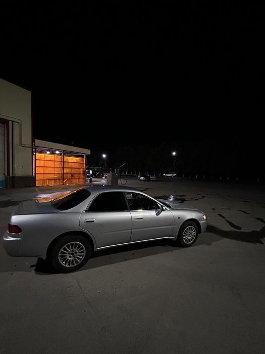 Продаю tayota carina ED