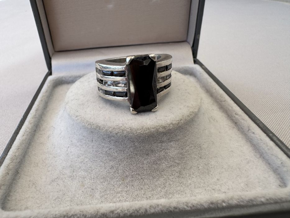 Inel din argint, onix si cubic zirconia