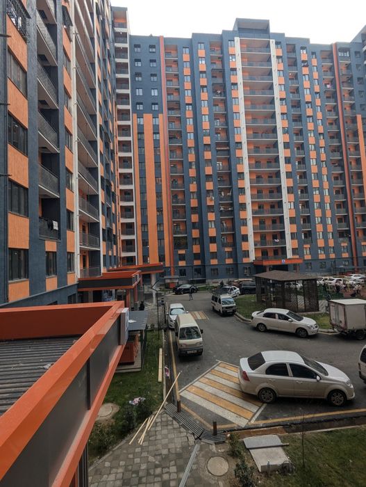 Sergeli sokin makon 1  xonaliy uylarimiz bor