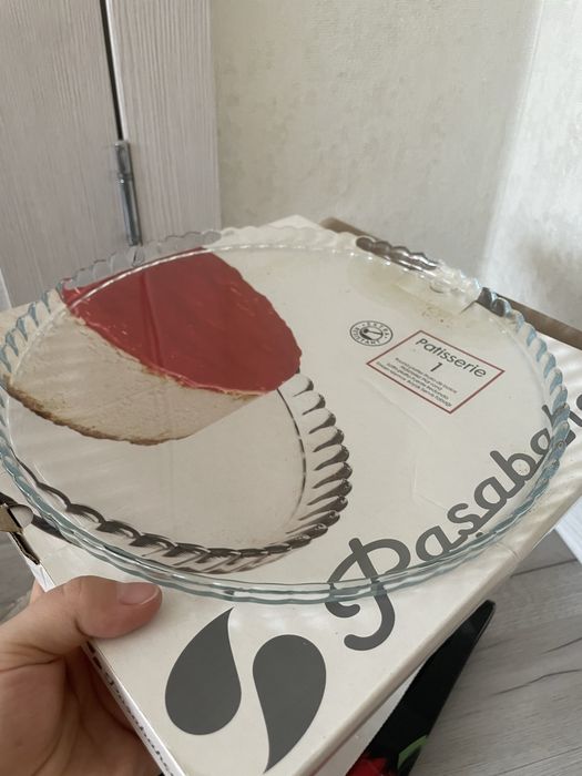 Посуда тортовницы и конфетница