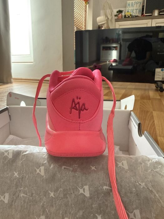 Баскетболни обувки Nike A’One Pink  38,5