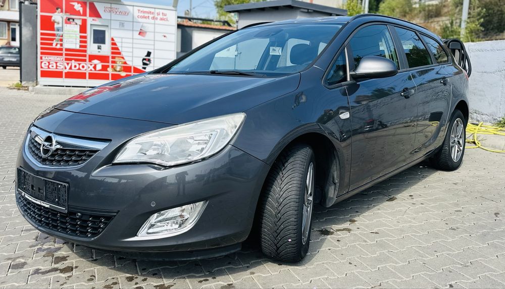 OPEL Astra 2011 — imagine 4