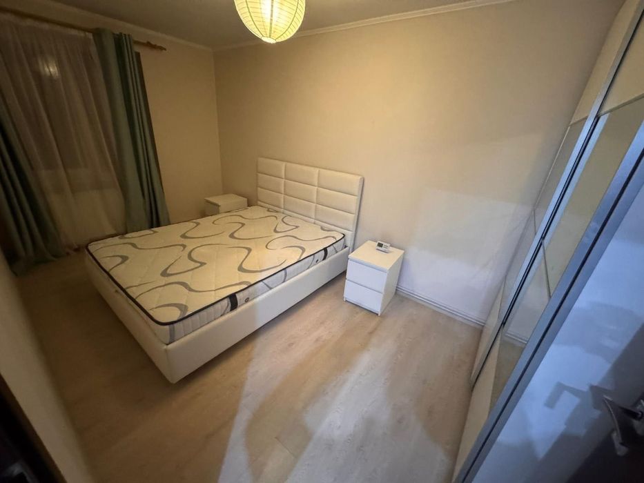 Inchiriez apartament cu 2 camere in centrul Civic