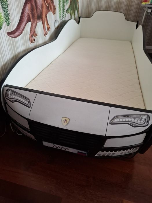 Продается Детская кровать - машинка