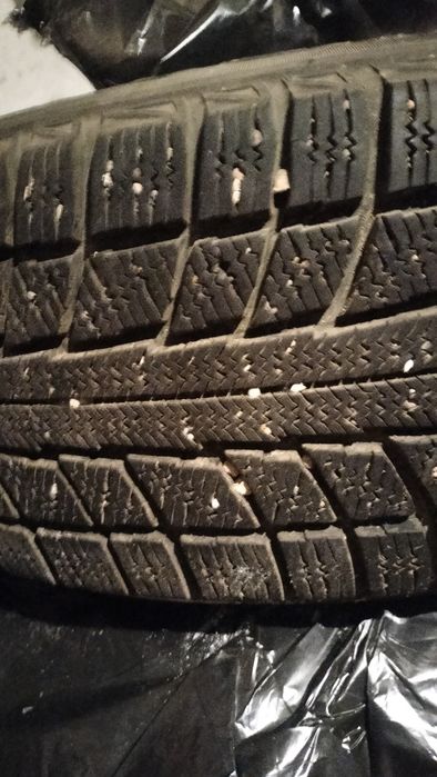 Продам шины с дисками R17