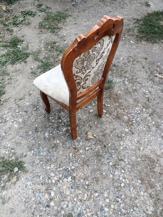 Табуретки стулья стульчики