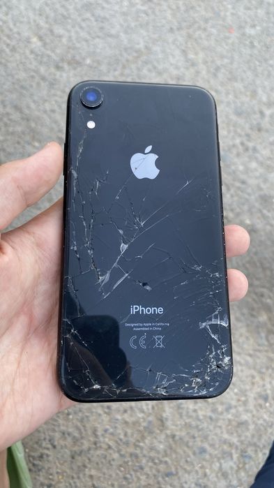 Iphone Xr в хорошем состоянии