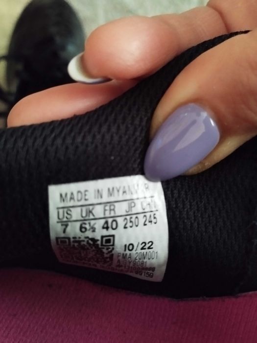 Футболни обувки като нови