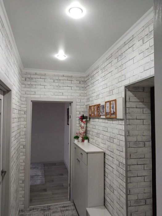 Продажа 2 км. квартиры в мкр.Аэропорт