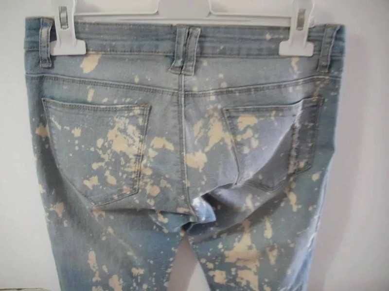 Blugi dama,marimea 38,dar sunt mai mici,noi fara eticheta