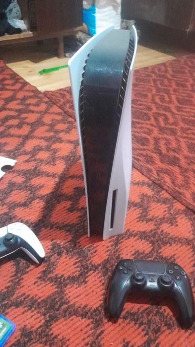 Play station 5 yangidek 1 oy