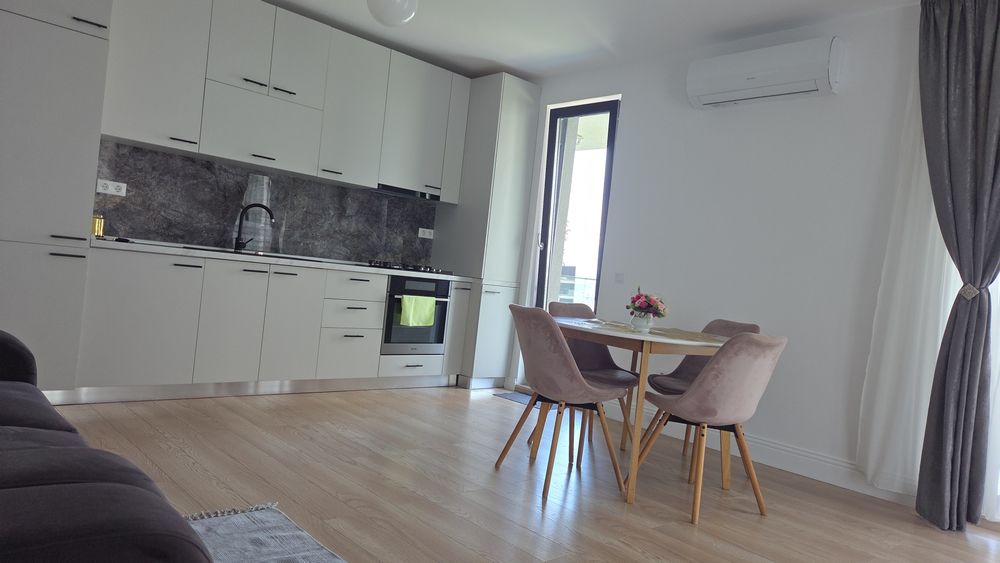 Închiriez apartament strada Frunzisului