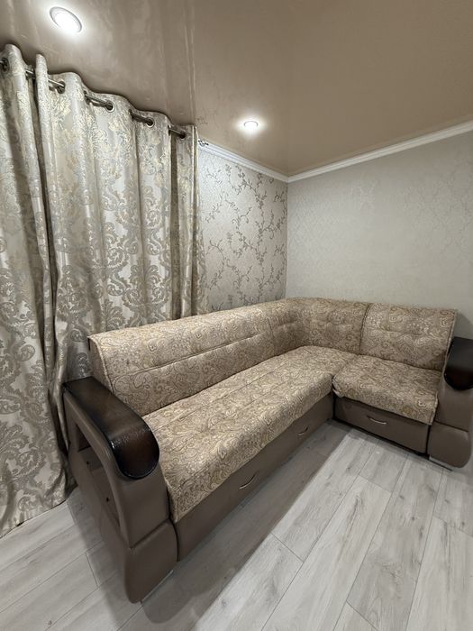 Продам диван……..