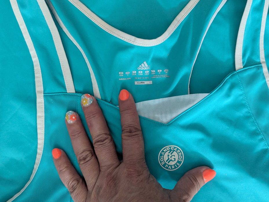 Оригинална рокличка на Adidas