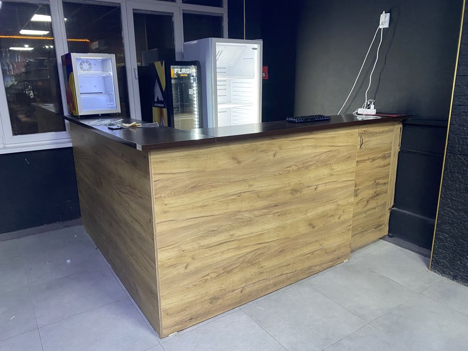 Ресепшен  деревянный