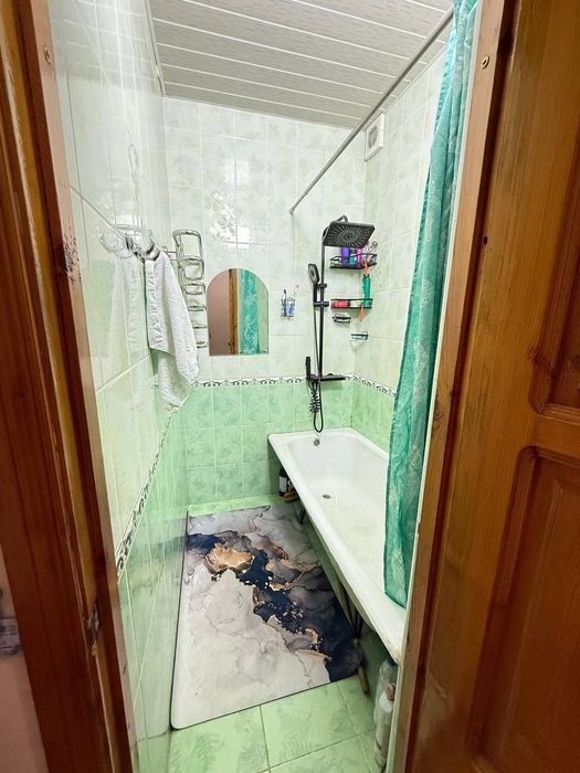 Продаётся квартира Юнусабад 10кв 2/2/5