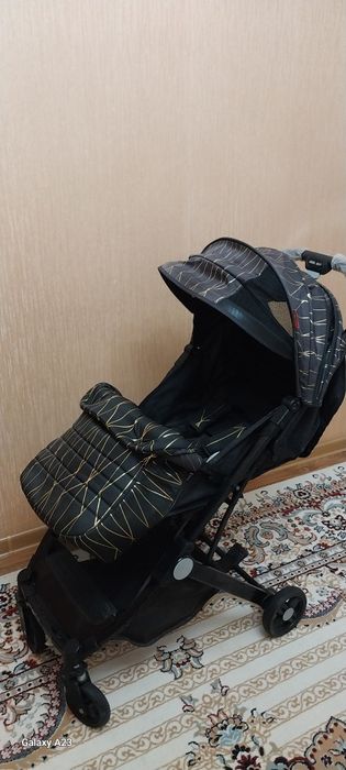 Продам детскую коляску