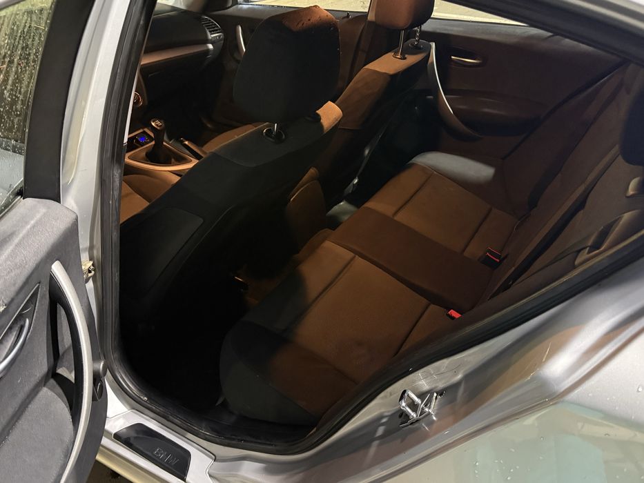 Bmw E87 118.    Nu fac schimburi