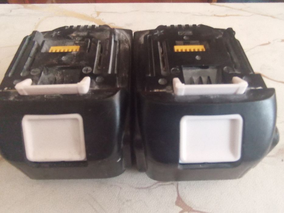 De vinzare acumulator Makita 18 V , 6 Ah.
