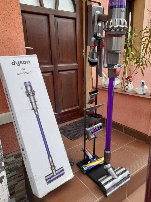 De vanzare aspirator Dyson V 11 Advanced