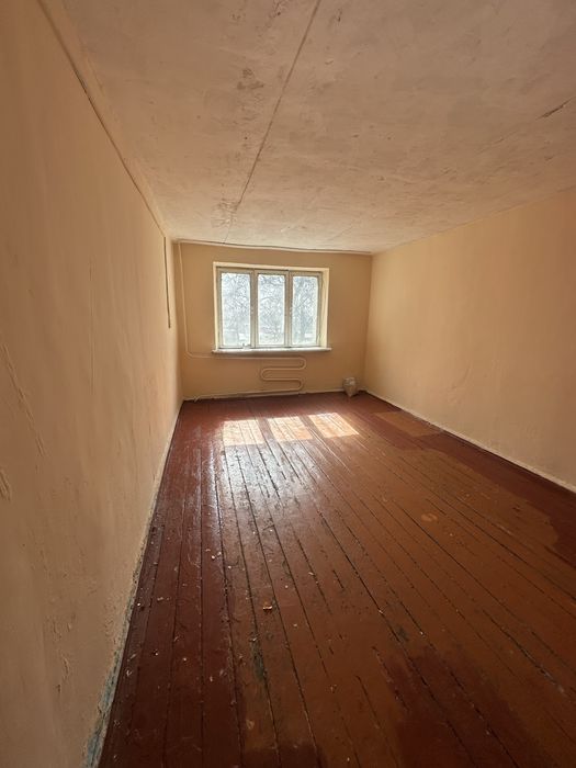 1/2/4 Срочно Буюк ипак йули Ттз комтна в общежитии 19 каадратов