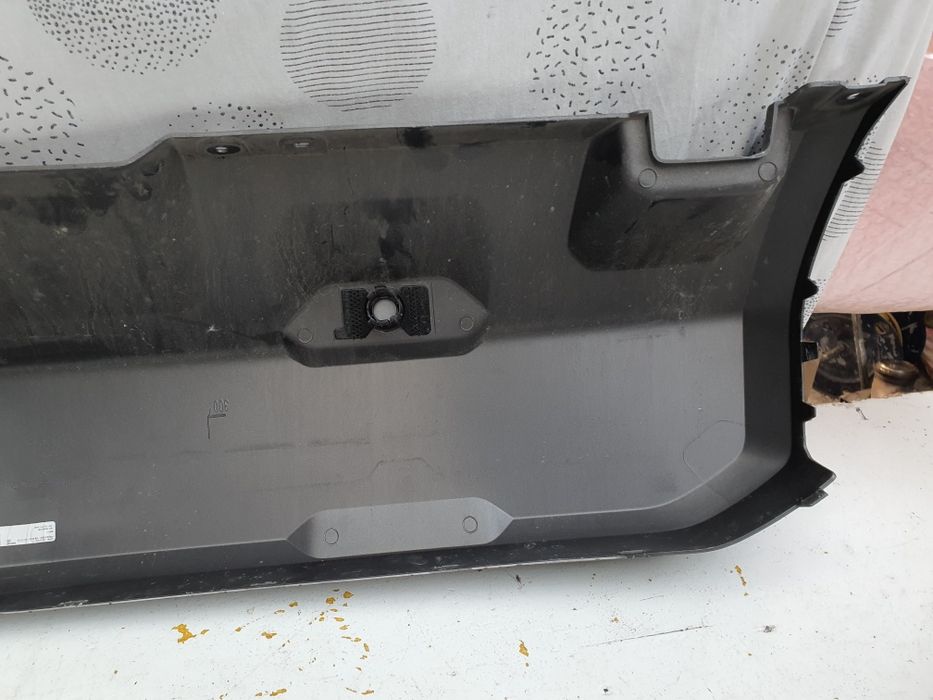 Задна броня лайсна Dacia Duster 3