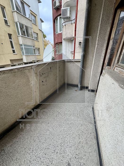 Дава се под наем Тристаен апартамент в Пловдив, Младежки Хълм - 96 кв.м за 380 € - Снимка #7