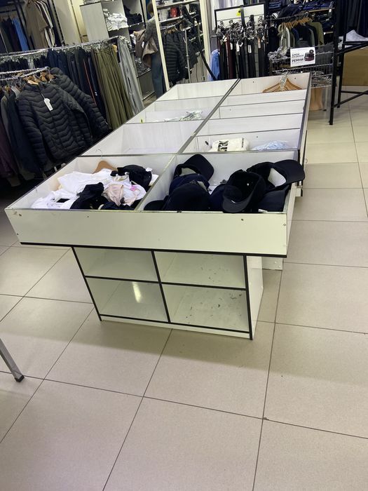 Отдам бесплатно полки самовывозом