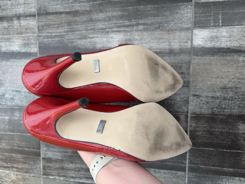 Лачени кожени обувки на Buffalo London