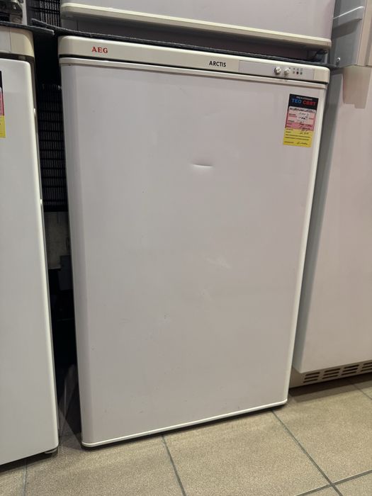 Малък фризер AEG