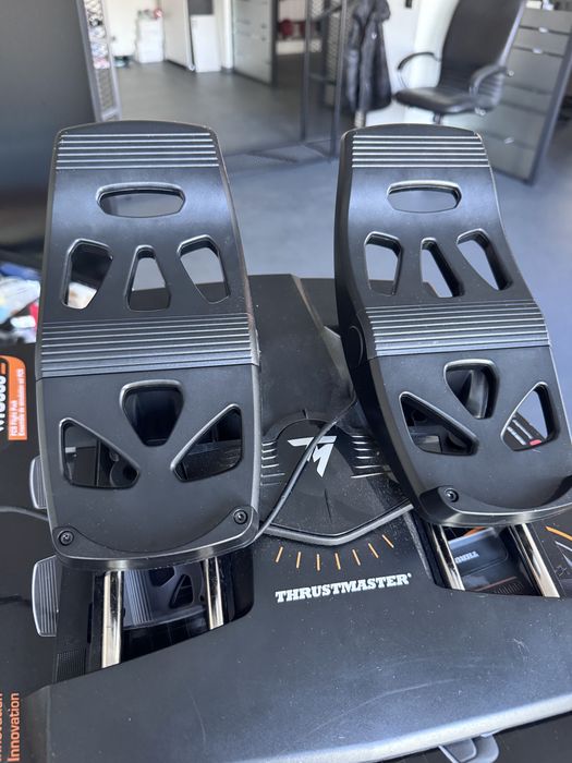 Thrustmaster T.16000