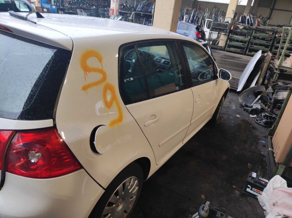 VW Golf 5 / Фолксваген голф 5 1.4 16vi 2007 г.