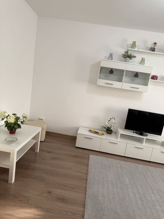 Inchiriez Apartament 2 camere cofort 1 decomandat ,mobilat si utilat totul nou  in cartier Obor langa Dinamo