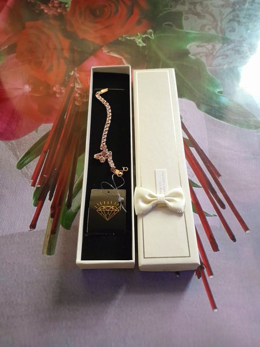 Продаю браслет на руку.