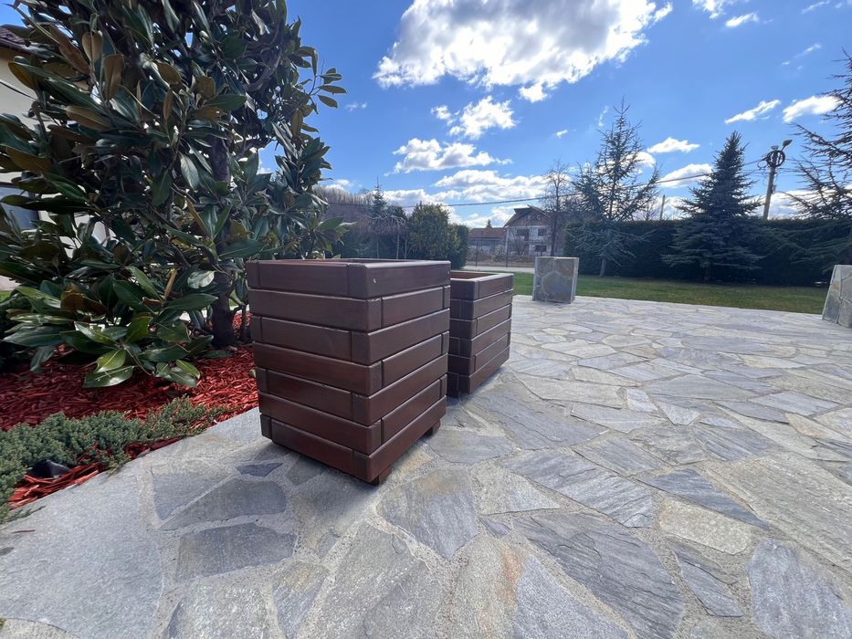 Ghiveci si jardiniera din lemn