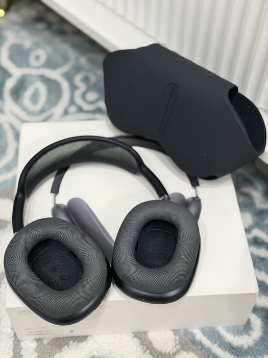 Продам Airpods Max