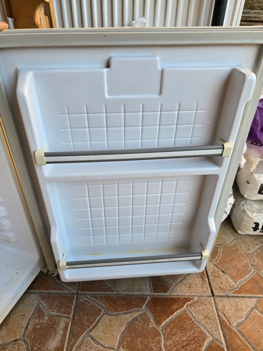 Малък хладилник Beko