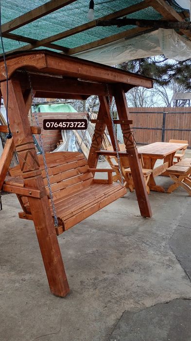 Leagăn și masa lemn masiv