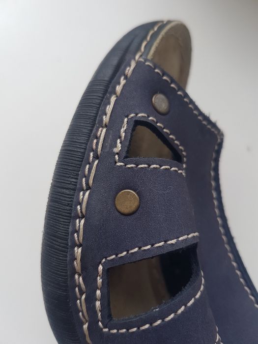 Продам босоножки