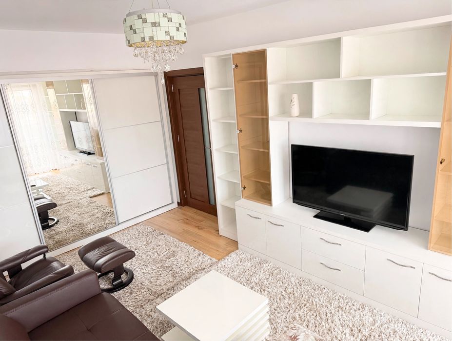 Apartament 2 camere, 80 mp, Centru - Piața Simian, Bloc Nou, Mobilat Complet + LOC DE PARCARE