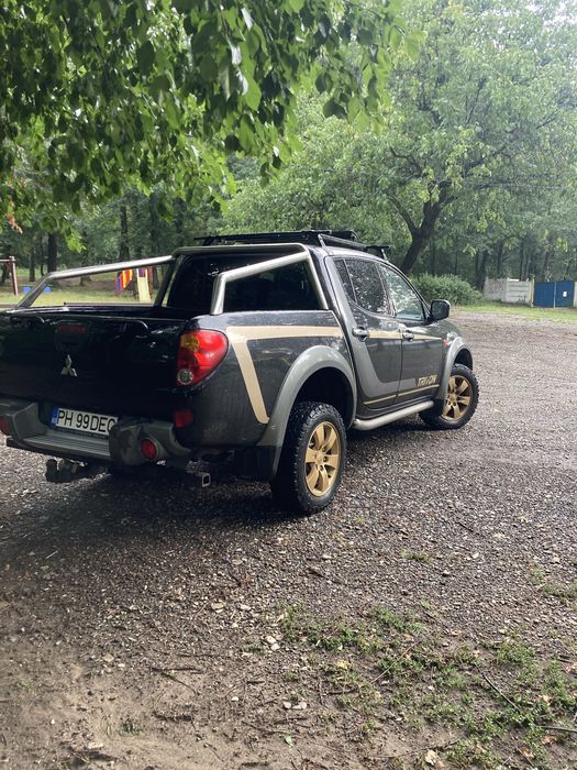 Mitsubishi L200 Triton Autoutilitara
