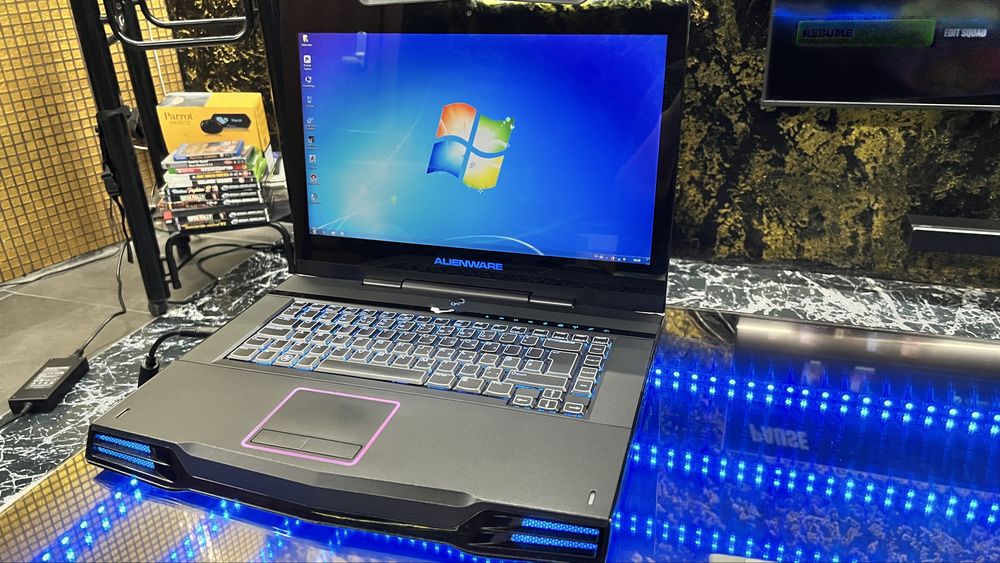 лаптоп alienware m15x