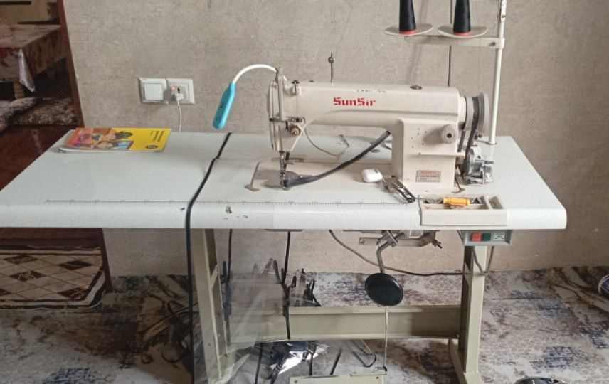 Juita averlo Sunser toʻgʻri chok