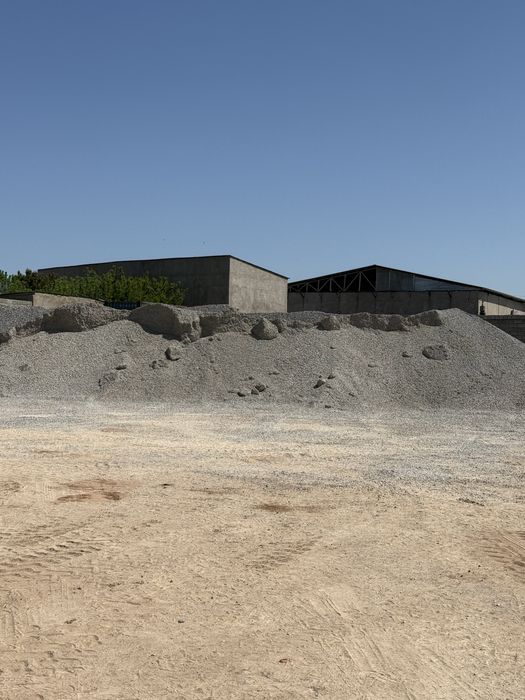 Песок щебень (камаз)