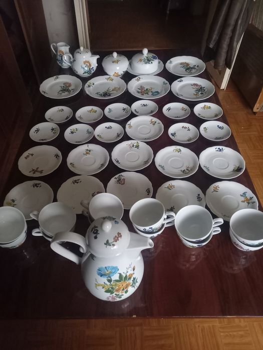 Продаётся чайный сервиз