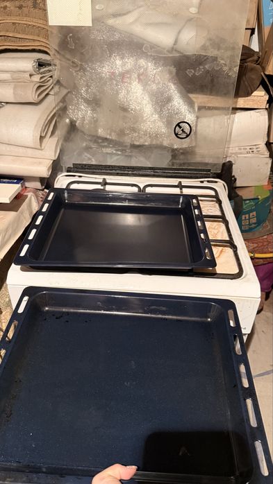 Газовый плита с духовкой