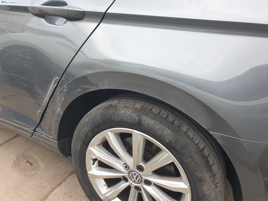 Aripa Stanga Spate Volkswagen Passat B8 Break Combi 2015 - 2020 Culoare LR7H [K4701]