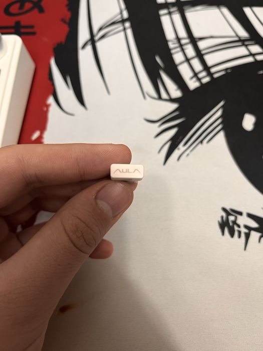 Обменяю клавиатуру aula f75 с кастом кейкапами